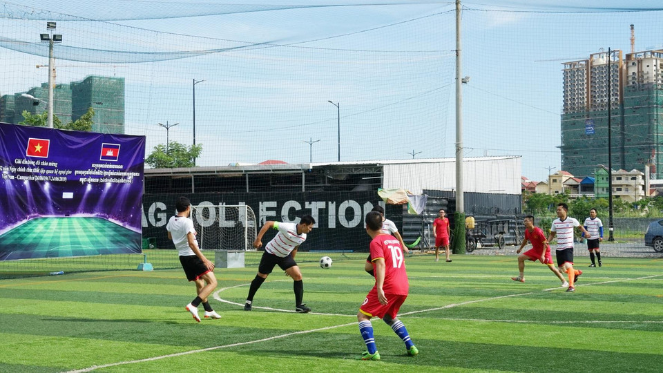 Giải đấu diễn ra với thể thức một trận duy nhất trong sự cổ vũ nồng nhiệt của các cổ động viên. Sau hai hiệp chính hòa 2-2 trong thế trận rượt đuổi tỷ số rất kịch tính và sôi nổi, đội bóng Bộ Ngoại giao và Hợp tác Quốc tế Vương quốc Campuchia đoạt chức vô địch với chiến thắng trong loạt đá luân lưu.