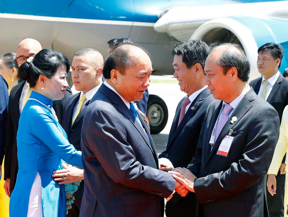 Lễ đón Thủ tướng Nguyễn Xuân Phúc và Phu nhân tại sân bay quốc tế Đôn Mường. (Ảnh: Thống Nhất/TTXVN)