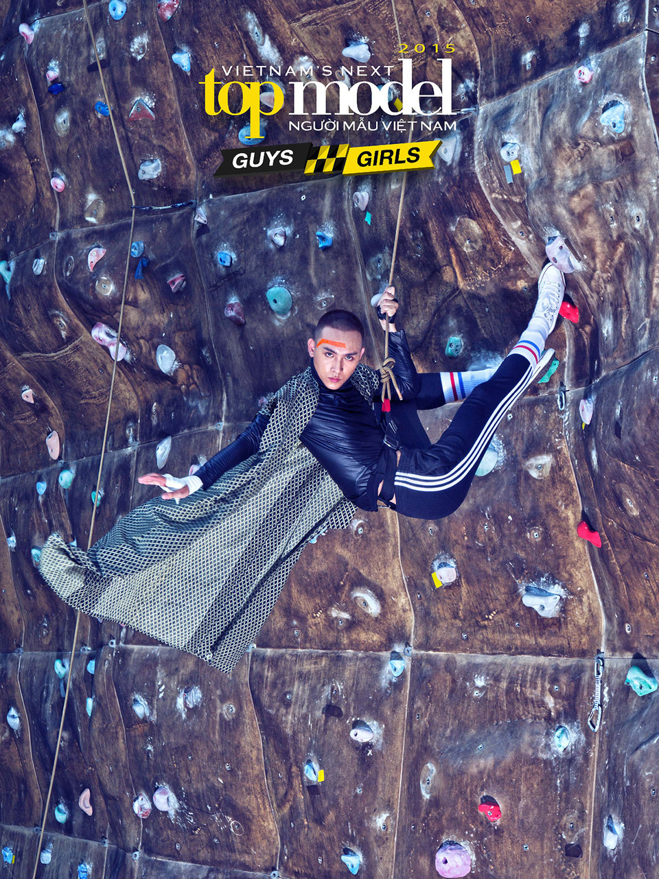 Hoàng Anh Tú khá ấn tượng với tạo dáng trên cao. (Nguồn ảnh: BTC)