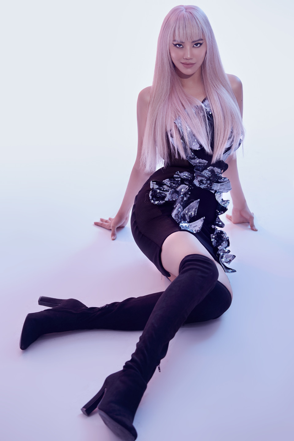 Cô bật mí mình từng muốn trở thành ca sỹ khi còn nhỏ. (Ảnh: Hoàng Phúc/Vietnam+)