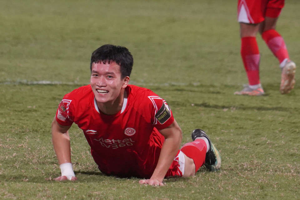 Hoàng Đức vẫn chơi hay nhưng tỏ ra 'kém duyên' trước khung thành của Hải Phòng. (Ảnh: Việt Anh/Vietnam+)