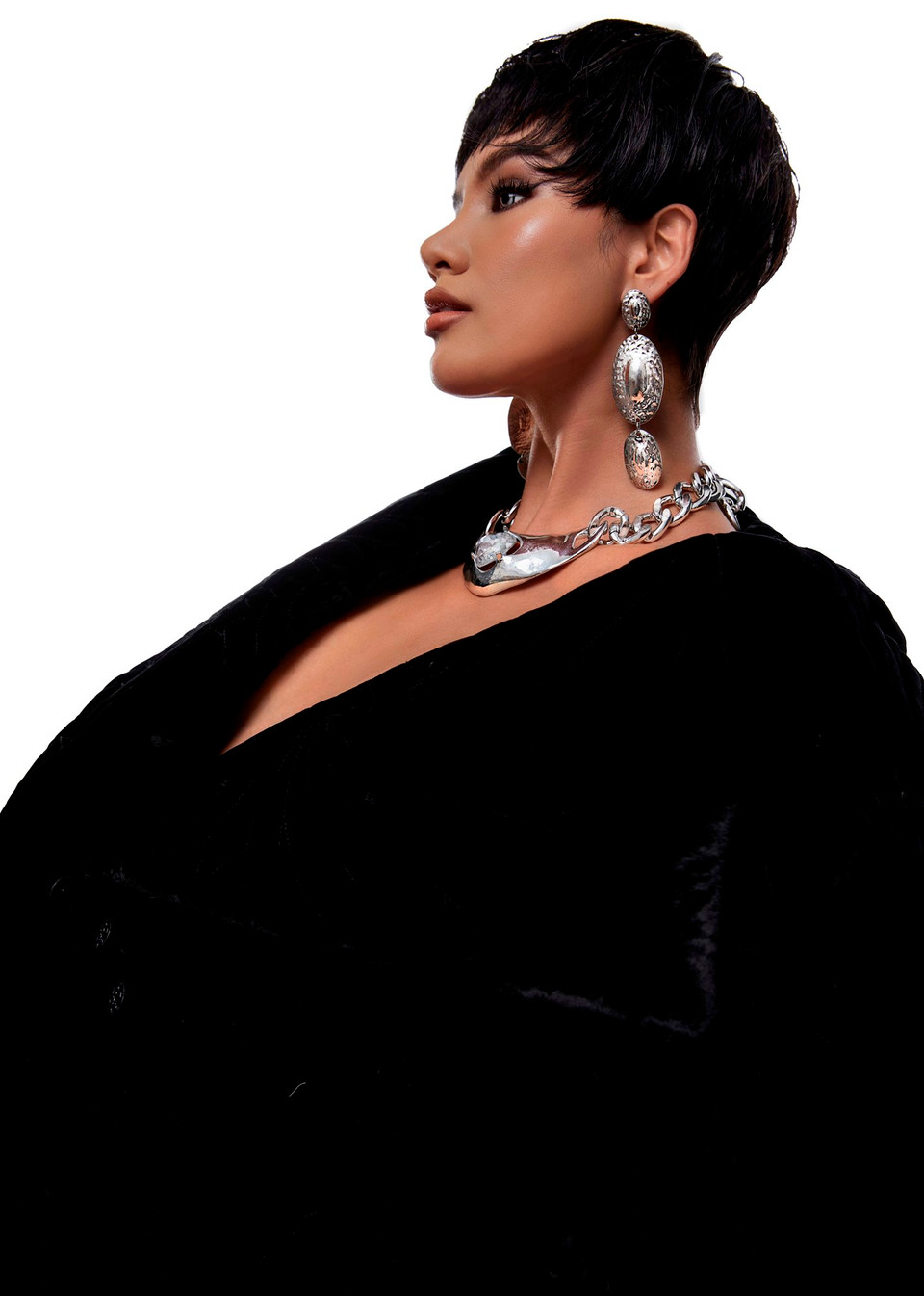 Bên cạnh sứ mệnh của một Hoa hậu, Hoàng Phương còn ghi dấu ấn cá nhân trên các sàn diễn thời trang, cũng như góp mặt trong nhiều cuộc thi sắc đẹp quy mô lớn với tư cách giám khảo các cuộc thi: Miss Grand Vietnam 2024, Mr World Vietnam 2024, Huấn luyện viên Hoa hậu Sinh viên Việt Nam 2024... (Ảnh: CTV/Vietnam+)