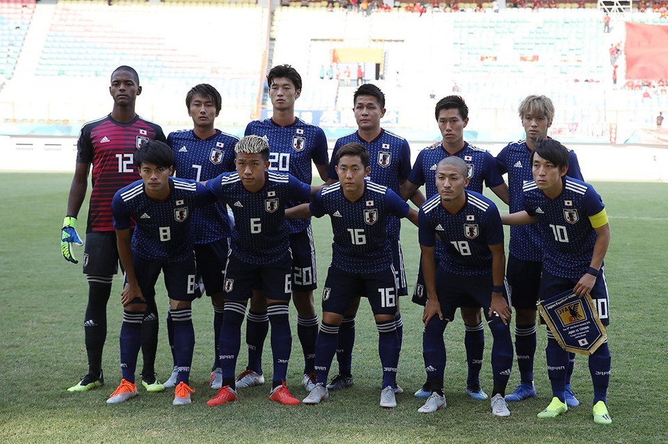 Đội hình ra sân của Olympic Nhật Bản. (Ảnh: Hoàng Linh/TTXVN)