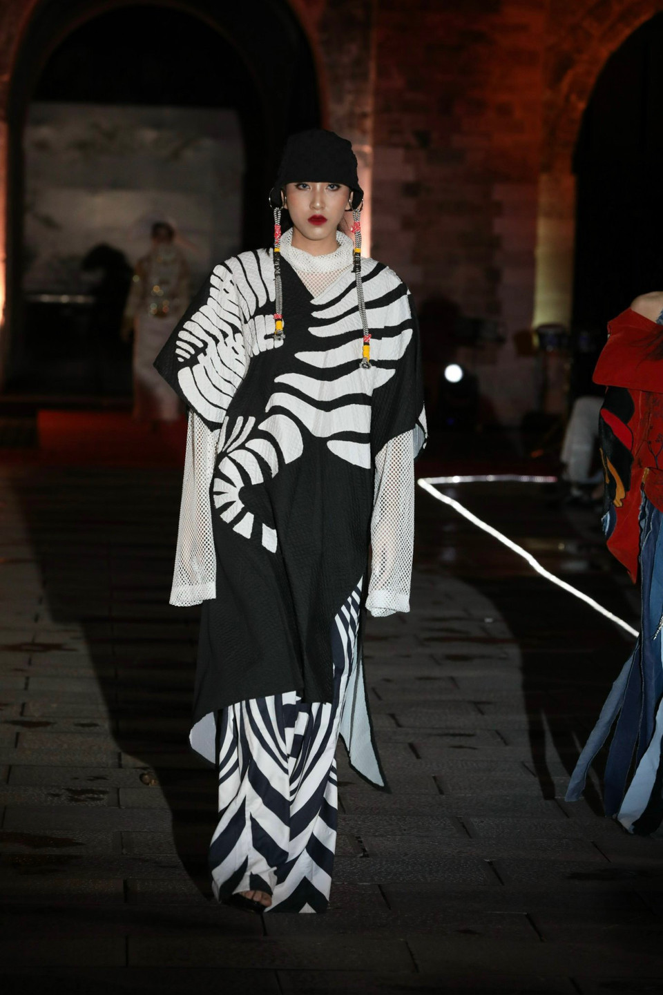 Một thiết kế trong chương trình biểu diễn 'Colombia dệt hòa bình.' (Ảnh: Mai Mai/Vietnam+)