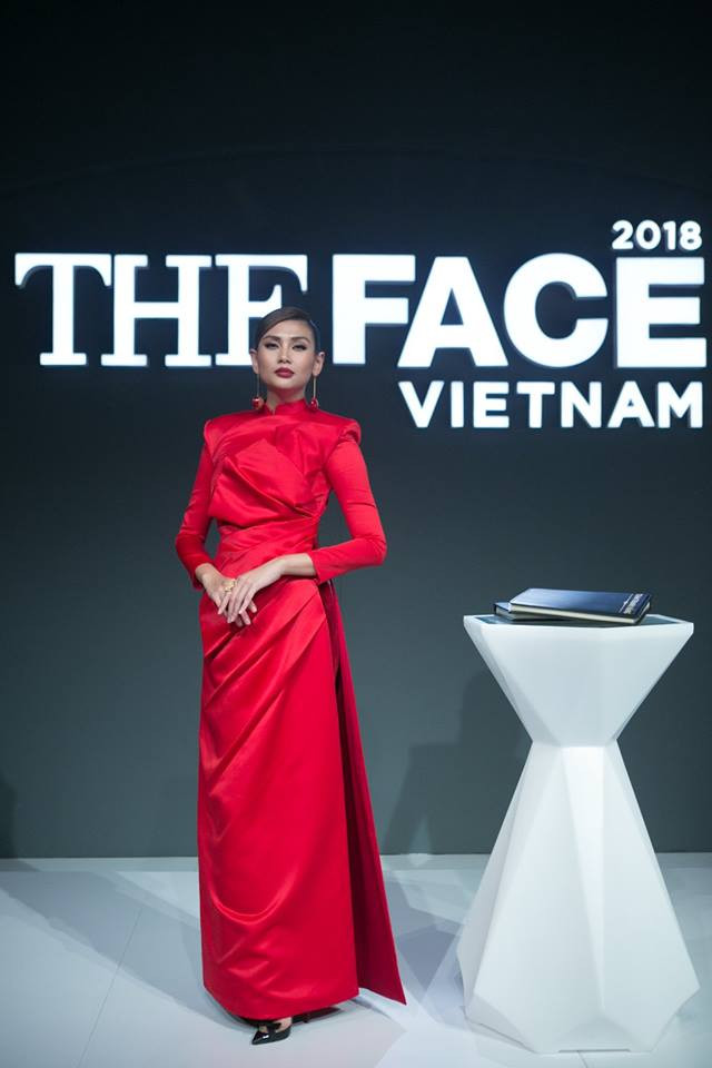 Khác với 'song Hằng,' huấn luyện viên Võ Hoàng Yến có phần ưa chuộng các thiết kế trong nước nhiều hơn. (Ảnh: BTC)