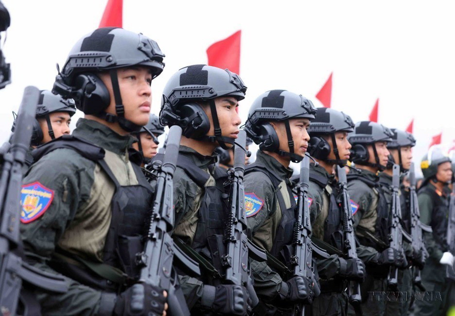 Cán bộ, chiến sỹ Cảnh sát Cơ động tham gia diễu binh tại buổi tổng duyệt Lễ kỷ niệm 50 năm ngày truyền thống lực lượng Cảnh sát Cơ động (15/4/1974-15/4/2024). (Ảnh: Phạm Kiên/TTXVN)