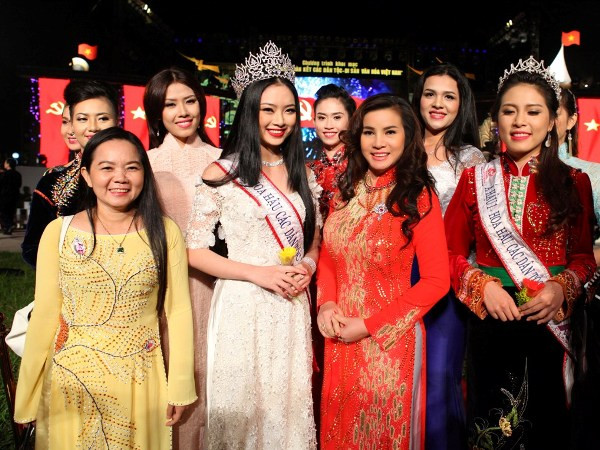 Nhan sắc các dân tộc. (Ảnh: Ánh Tuyết)