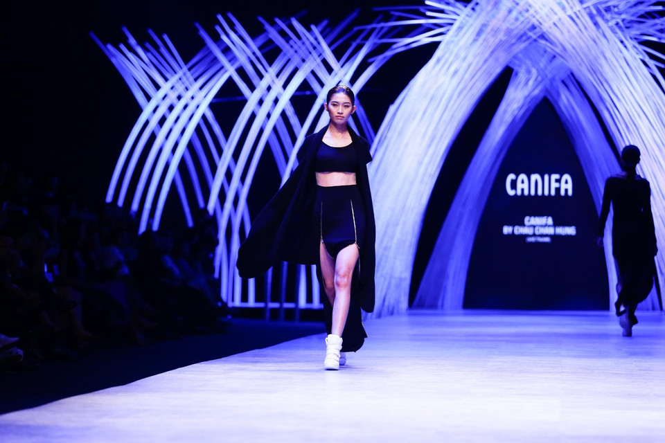 Là Á quân Project Runway mùa đầu tiên, hiện Châu Chấn Hưng là một trong những Giám đốc sáng tạo của thương hiệu thời trang ứng dụng Canifa. (Ảnh: BTC)