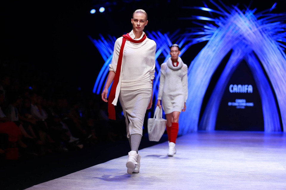 ...biến bộ trang phục nguyên bản trở thành thiết kế hoàn toàn mới, quậy quái và cá tính. (Ảnh: BTC)