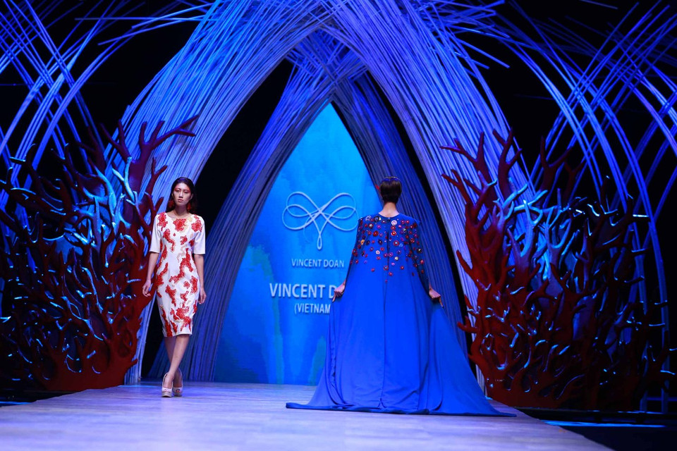 ...không gia trình diễn trở thành thủy cung như trong truyền thuyết. (Ảnh: BTC)