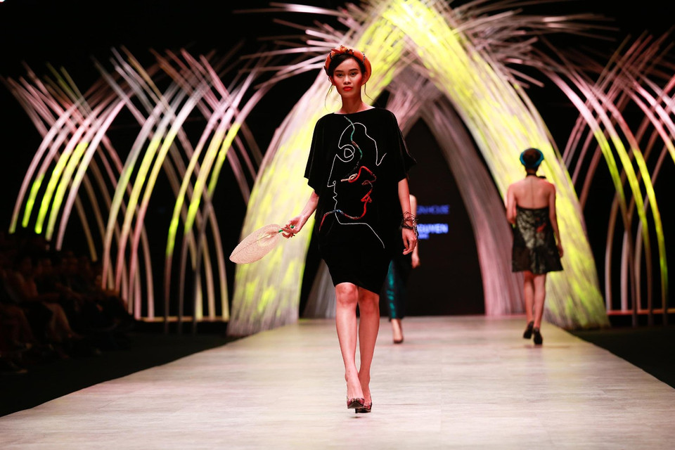 ...khiến người xem như đối diện với mảnh vườn, khoảnh sân hay bờ ao nhà mình. (Ảnh: BTC)