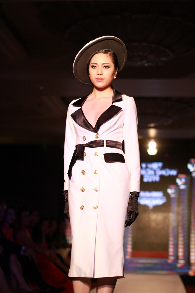 Các mẫu thiết kế mang phong cách Retro. (Ảnh: Xuân Mai/Vietnam+)