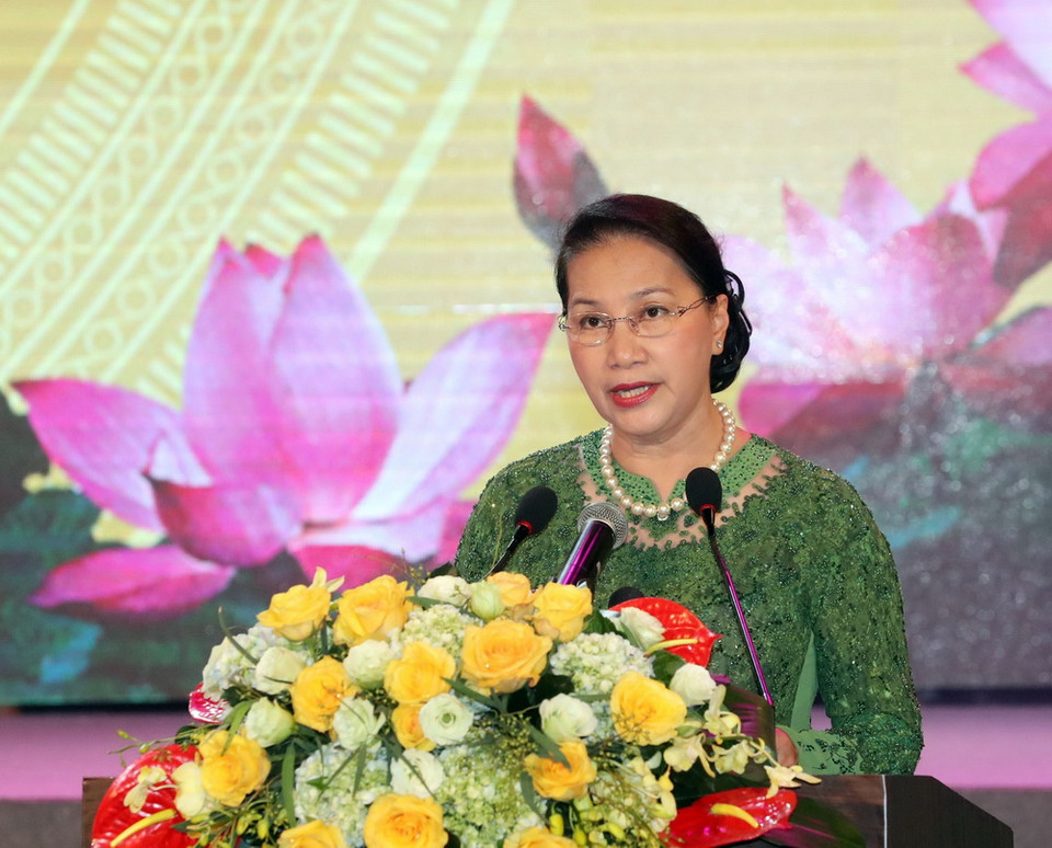 Chủ tịch Quốc hội Nguyễn Thị Kim Ngân phát biểu tại lễ kỷ niệm. (Ảnh: Trọng Đức/TTXVN)