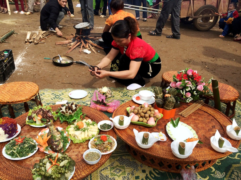 Mâm cỗ đậm văn hóa vùng cao. (Ảnh:Xuân Mai/Vietnam+)