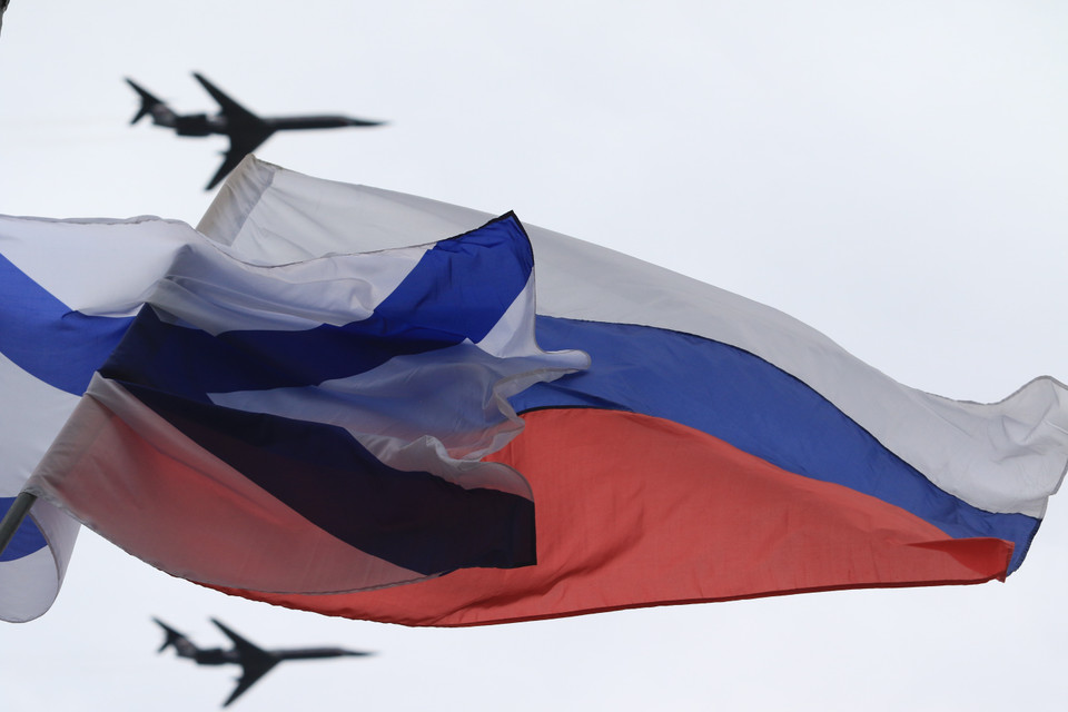 Duyệt binh các lực lượng không quân Hải quân Nga trên sông Neva ở thành phố Saint Petersburg.(Ảnh: Trần Hiếu/TTXVN)