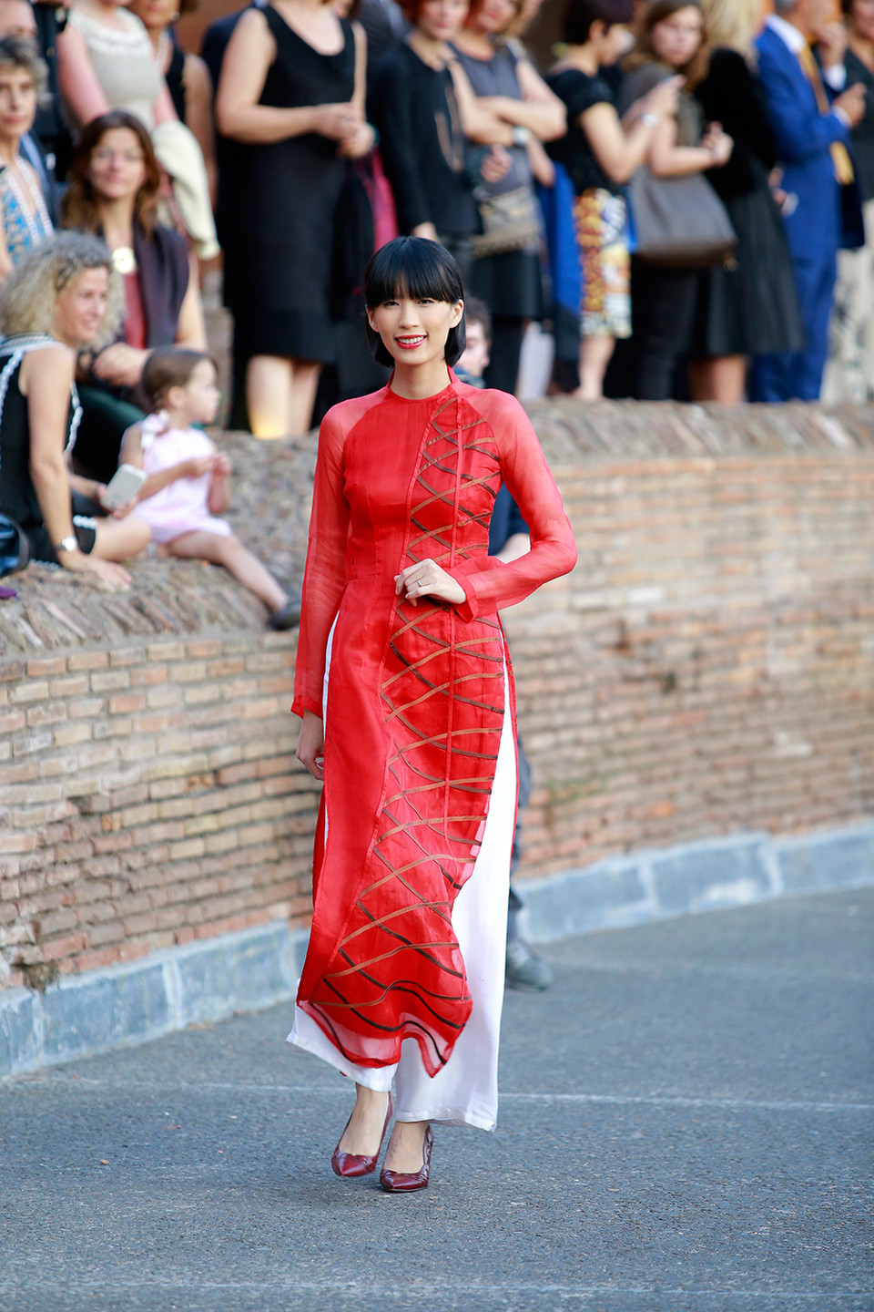 ...trở nên sống động bằng sự kết hợp giữa những nét đẹp cổ truyền và hiện đại, phá cách. (Ảnh: Chula)