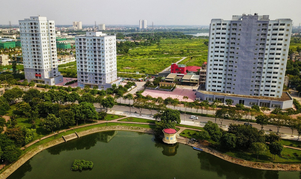 Ba tòa nhà thuộc Khu đô thị Đền Lừ III, đường Tân Mai, quận Hoàng Mai được TP Hà Nội trưng dụng làm cơ sở thu dung, điều trị bệnh nhân COVID-19 không triệu chứng hoặc triệu chứng nhẹ. (Ảnh: Thành Đạt/TTXVN)