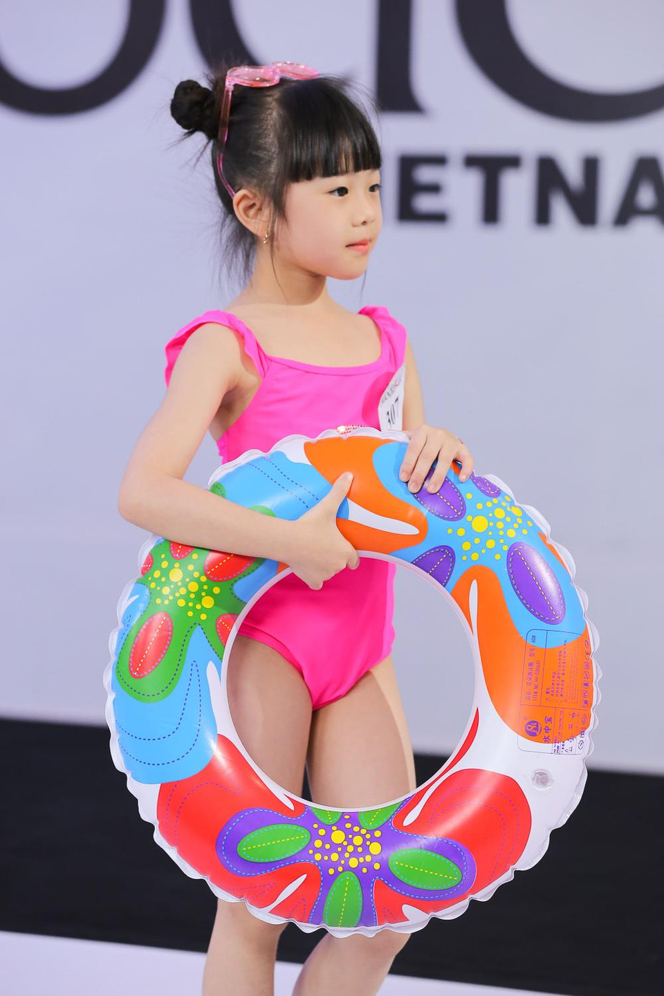 Mới chỉ ở vòng thứ hai nhưng các thí sinh tiềm năng đã khiến bộ tứ huấn luyện viên của chương trình phải ‘đặt cọc’ trước thành viên trong đội, ra sức lấy lòng các thí sinh. (Ảnh: BTC)