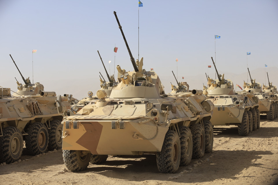 Xe bọc thép chở quân đổ bộ.(Ảnh: Trần Hiếu/TTXVN)