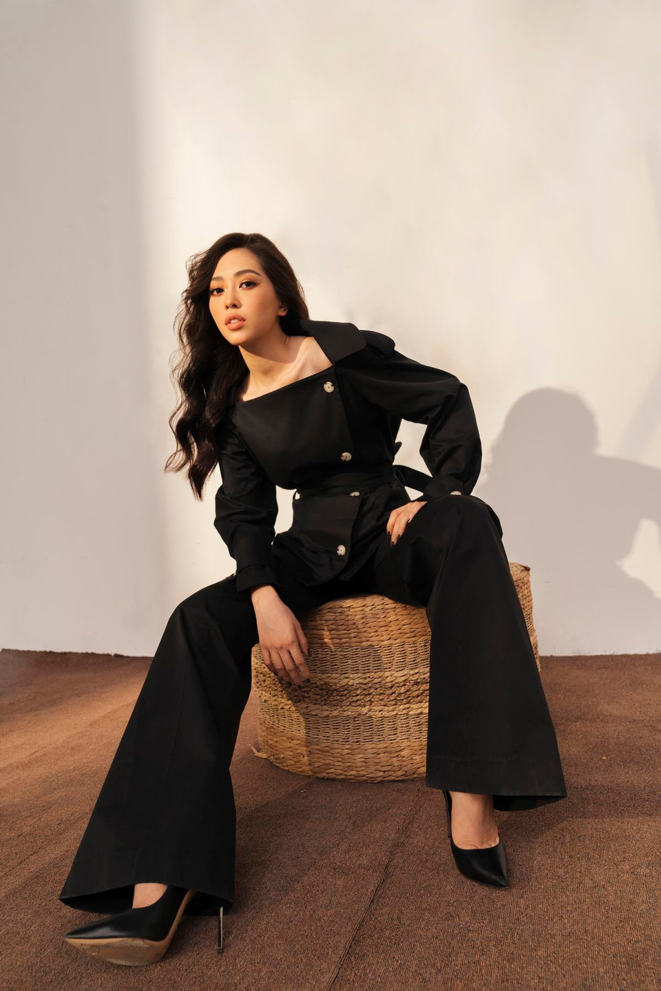 Hiện tại, Á hậu Phương Nga đang tập trung hết sức để hoàn thành việc học tại trường, đồng thời ngoài những sự kiện lớn mà cô tham gia, Phương Nga vẫn liên tục trau dồi kỹ năng MC. (Ảnh: Hậu Lê/Vietnam+)