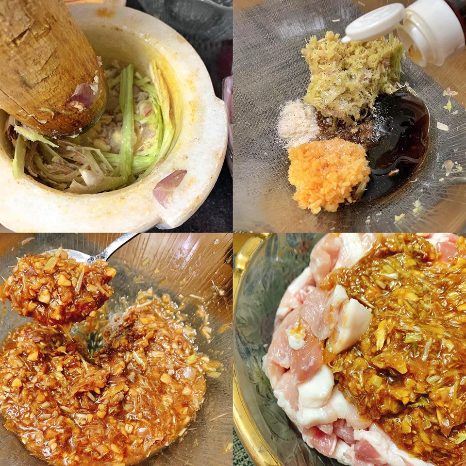 Gia vị ướp thịt: sả, tỏi, hành khô giã nhỏ trộn với bột canh, mắm, mì chính, tiêu, hạt nêm, dầu hào, dầu mè, xì dầu, mật ong tạo hỗn hợp sền sệt. Trộn đều hỗn hợp với thịt, ướp tối thiểu 2 tiếng hoặc qua đêm càng ngấm càng ngon (nếu thích thịt có màu nâu hơn có thể cho thêm chút nước hàng). Lưu ý trước khi nướng trộn thêm thìa cốt nước chanh giúp thịt mềm hơn. (Ảnh: Mai Mai/Vietnam)