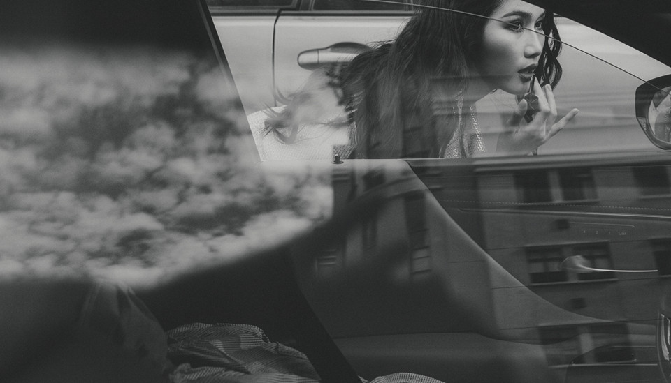 Bên cạnh những bộ cánh lộng lẫy khi xuất hiện tại các sự kiện thảm đỏ, Á hậu Phương Anh cũng cho thấy gu thời trang ngày một thăng hạng đã làm nổi bật cá tính mạnh mẽ, đa dạng của cô trong loạt ảnh đường phố. (Ảnh: CTV/Vietnam+)