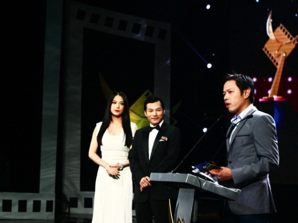 Với vai Tèo em trong bộ phim cùng tên, diễn viên Thái Hòa đã rinh về giải Nam diễn viên chính xuất sắc nhất. (Ảnh: Anh Thơm/Vietnam)