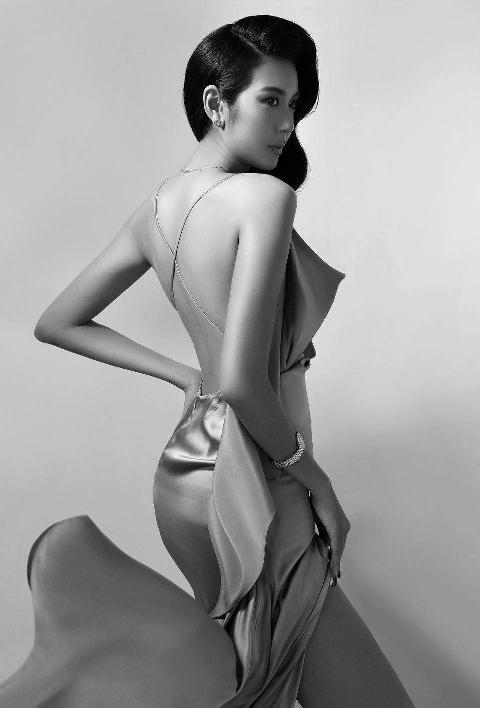 Với khả năng ăn nói khéo léo, nhanh nhạy cùng sự thông minh, sắc sảo, trở về từ cuộc thi này, Thúy Vân tiếp tục thể hiện tài năng ở lĩnh vực MC. (Ảnh: BTC)