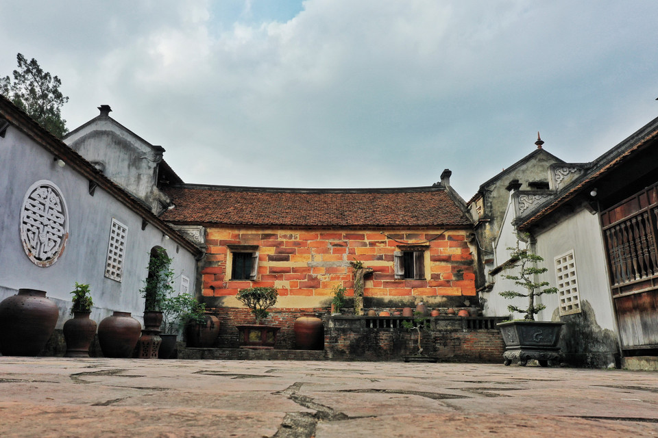 Hội chùa Bổ Đà hàng năm tổ chức từ ngày 16-18/2 âm lịch rất long trọng và đông vui (phần lễ kéo dài từ Tết Nguyên Đán). Đó là ngày giỗ tổ khai sơn lập ra chùa Bổ Đà. (Ảnh: Mai Mai/Vietnam+)