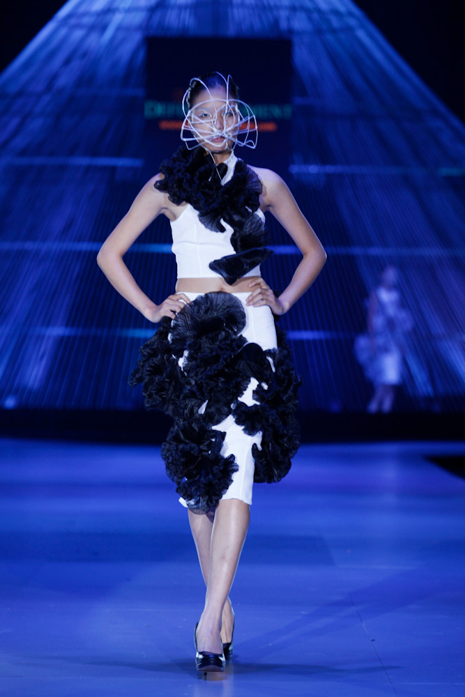 Cô là nhà thiết kế gốc Việt hiện đang làm việc tại Paris. (Ảnh: BTC)