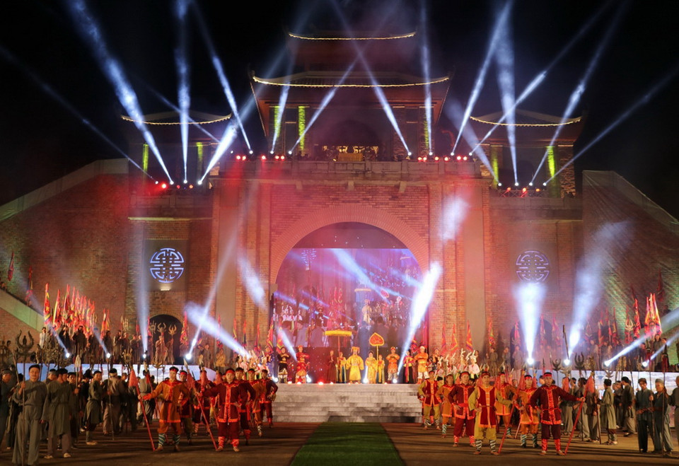 Tái hiện nghi lễ tế Thiên thời kỳ đầu lập quốc. (Ảnh: Ninh Đức Phương/TTXVN)