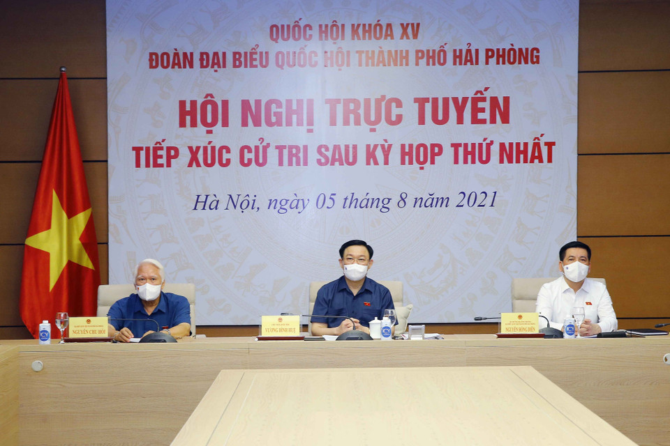 Hội nghị trực tuyến tiếp xúc cử tri nhằm thông báo kết quả Kỳ họp thứ nhất, Quốc hội khóa XV. (Ảnh: Doãn Tấn/TTXVN)