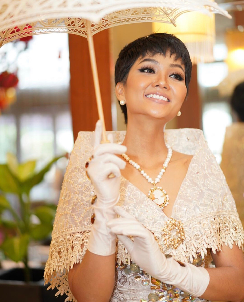 Sau chuyến đi Philippines, lượt theo dõi trên trang Twitter của H'Hen Niê đã chính thức vượt mốc 10.000 followers. (Ảnh: CTV/Vietnam+)