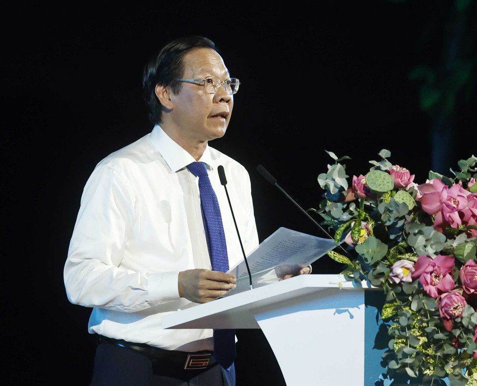 Chủ tịch Ủy ban Nhân dân Thành phố Hồ Chí Minh Phan Văn Mãi phát biểu. (Ảnh: Thống Nhất/TTXVN)
