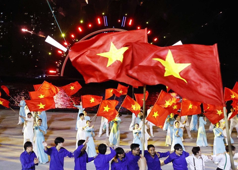 Màn biểu diễn nghệ thuật tại chương trình. (Ảnh: Thống Nhất/TTXVN)