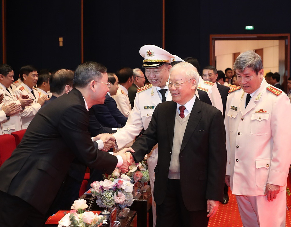 Tổng Bí thư Nguyễn Phú Trọng với các đại biểu dự Lễ kỷ niệm. (Ảnh: Trí Dũng/TTXVN)