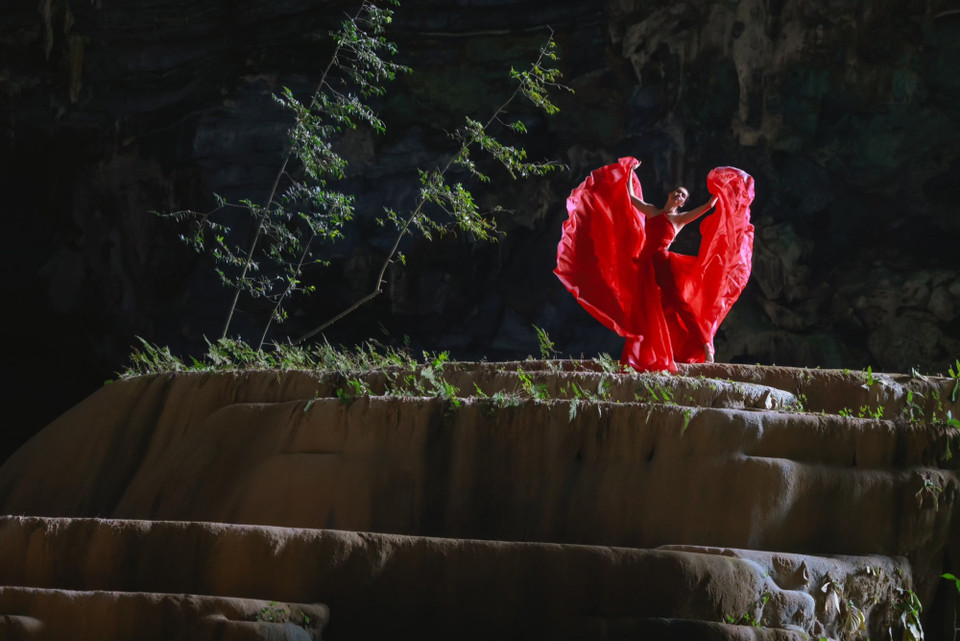 Á hậu cũng hy vọng chuyến du lịch sẽ là cầu nối, giúp cộng đồng trong nước sớm có thể trở lại với đam mê xê dịch, góp phần phục hồi du lịch nước nhà. Đây là một nỗ lực góp phần khuấy động lại du lịch quảng Bình nói riêng và cả nước nói chung. (Nguồn ảnh: Vietnam+)