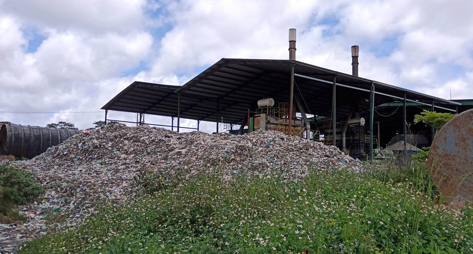 Sáng 21/8, toàn bộ dây chuyền, công nhân của nhà máy đã ngừng hoạt động. (Ảnh: Đặng Tuấn/TTXVN)