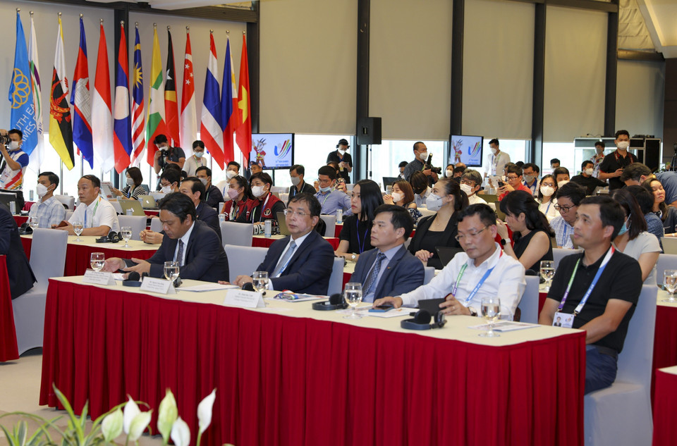 Các đại biểu tham dự Lễ Khai trương Trung tâm Báo chí SEA Games 31. (Ảnh: Tuấn Đức/ TTXVN)