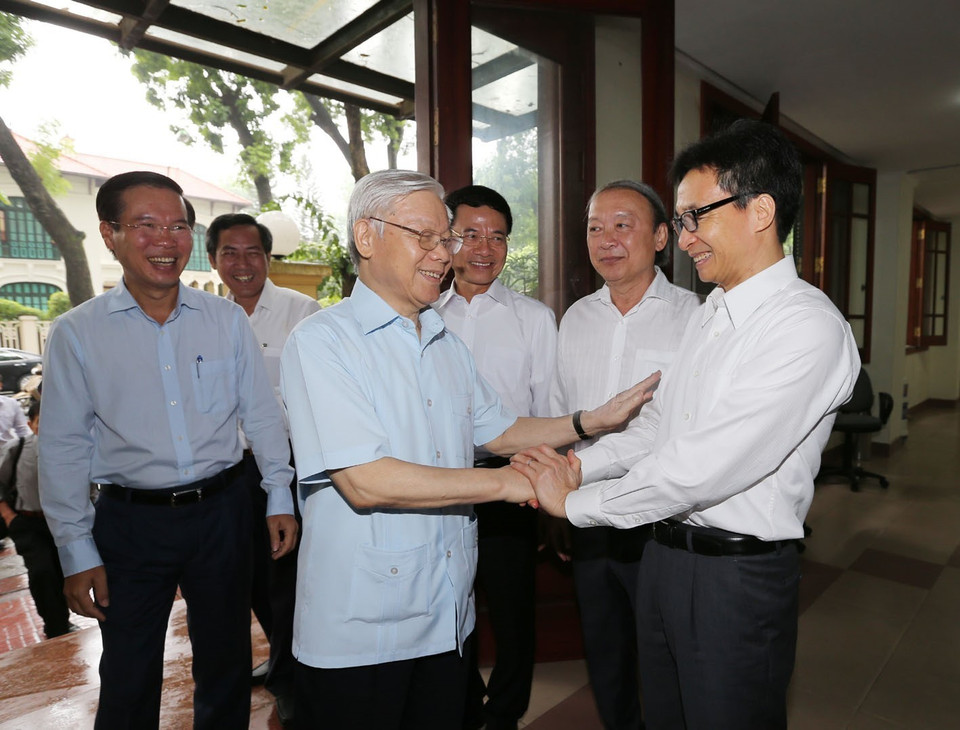 Tổng Bí thư Nguyễn Phú Trọng với các đại biểu. (Ảnh: Trí Dũng/TTXVN)