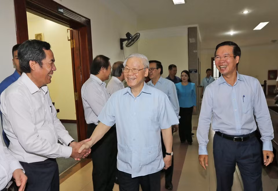 Tổng Bí thư Nguyễn Phú Trọng với các đại biểu. (Ảnh: Trí Dũng/TTXVN)