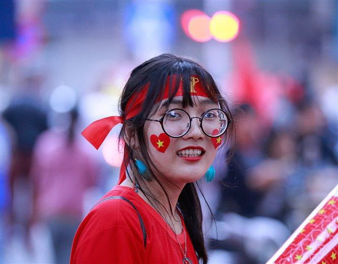 Cổ động viên của đội tuyển Việt Nam. (Ảnh: Trọng Đạt/TTXVN)