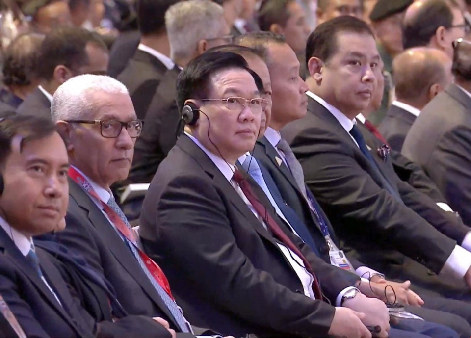 Chủ tịch Quốc hội Vương Đình Huệ và đại biểu dự lễ khai mạc.(Ảnh: TTXVN)