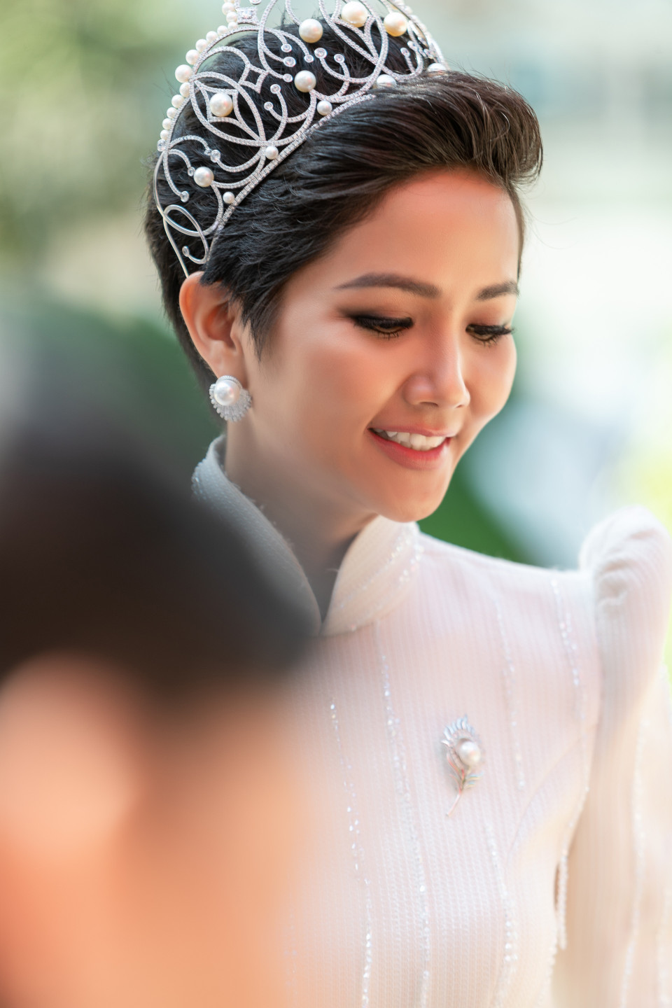 Nói về vai trò Đại sứ của Lễ hội Áo dài Thành phố Hồ Chí Minh lần này, H’Hen Niê hy vọng sẽ tận dụng mạng xã hội làm công cụ để lan tỏa hình ảnh tà áo dài Việt Nam nhiều hơn nữa.(Ảnh: Thiên Ân/Vietnam+)