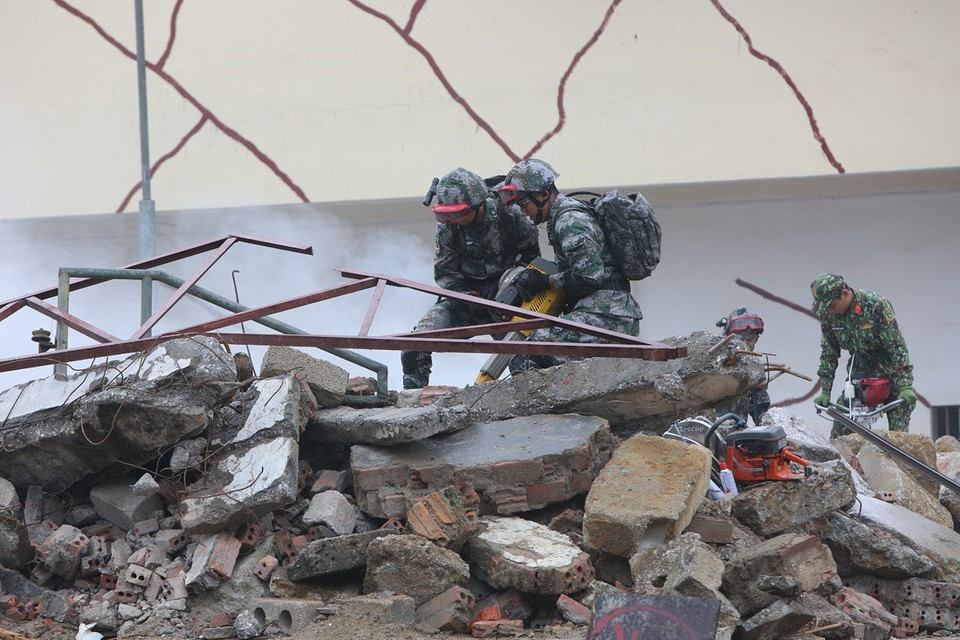 Lực lượng quân đội Việt Nam và Trung Quốc tham gia diễn tập liên hợp cứu nạn thảm họa, dịch bệnh khu vực biên giới Việt Nam-Trung Quốc. (Ảnh: Dương Giang/TTXVN)