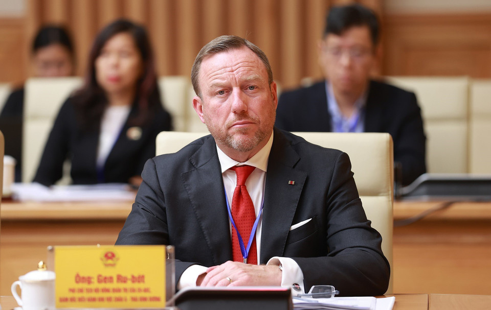 Ông Jens Ruebbert, Phó Chủ tịch, Giám đốc Điều hành phụ trách khu vực châu Á-Thái Bình Dương của Ngân hàng Landesbank Baden-Wuerttemberg (LBBW), Trưởng đoàn Hội đồng Kinh doanh EU-ASEAN tại buổi tiếp. (Ảnh: Dương Giang/TTXVN)