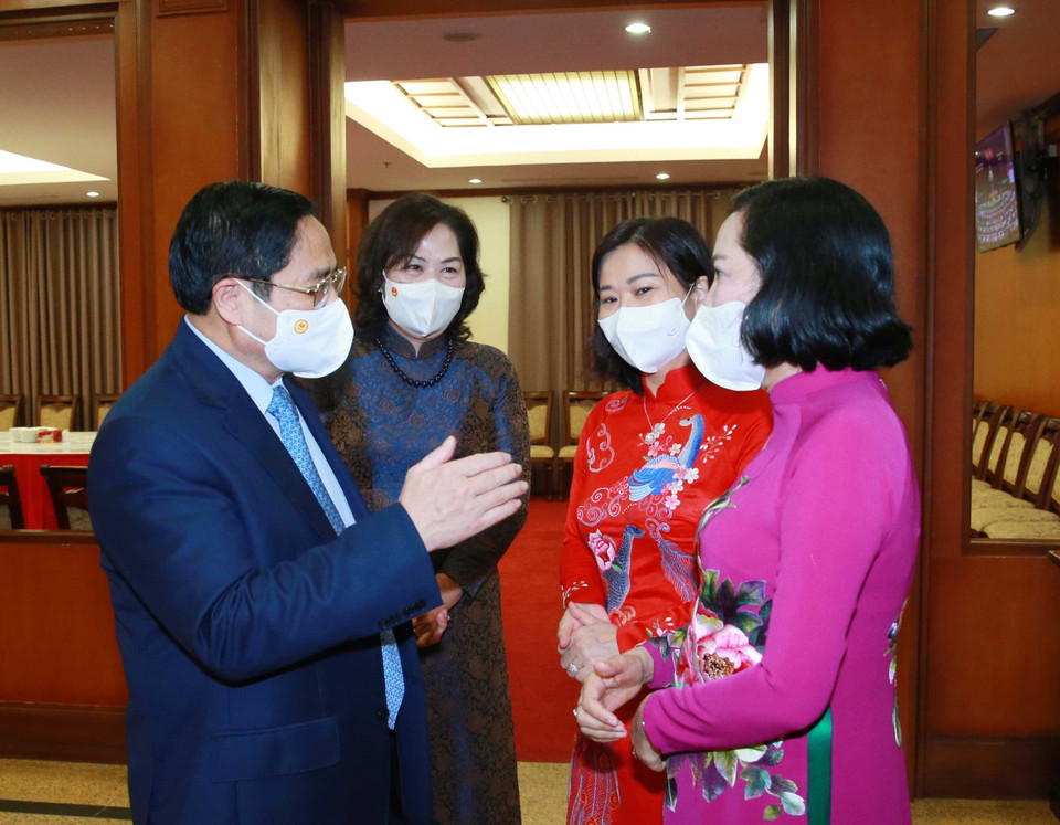 Thủ tướng Phạm Minh Chính với các đại biểu dự hội nghị. (Ảnh: Phương Hoa/TTXVN)