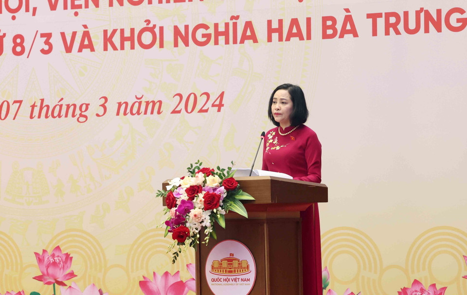 Trưởng Ban Công tác Đại biểu thuộc Ủy ban Thường vụ Quốc hội Nguyễn Thị Thanh phát biểu. (Ảnh: Nhan Sáng/TTXVN)