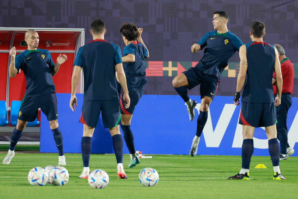 Hỗ trợ cho Ronaldo sẽ là những ngôi sao tên tuổi hàng đầu của bóng đá châu Âu như Bruno Fernandes, Bernardo Silva, Joao Cancelo. (Ảnh: Hải An/Vietnam+)