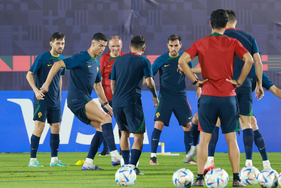 Cristiano Ronaldo và đồng đội trong buổi tập trước trận gặp Ghana. (Ảnh: Hải An/Vietnam+)